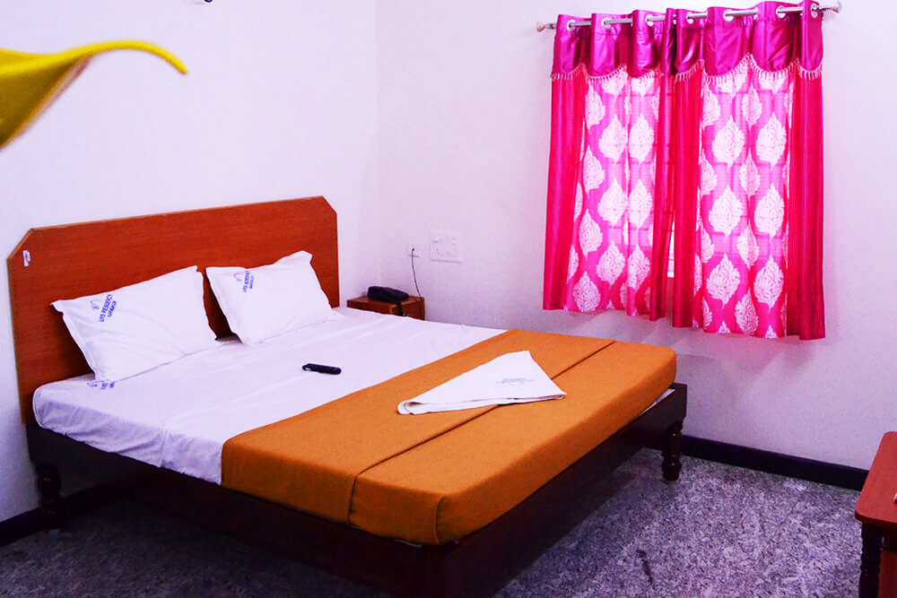 Double Rooms : URS Residency Karaikudi, Tamilnadu, India